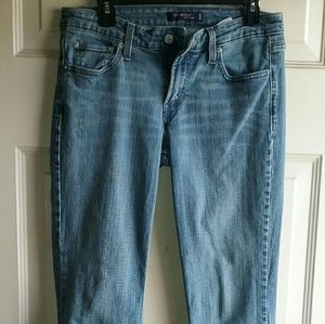 Levis 518 super-low jeans